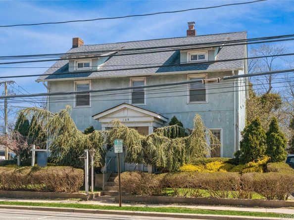 108 Hempstead Avenue, Lynbrook NY 11563