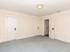 108 Hempstead Avenue, Lynbrook NY 11563