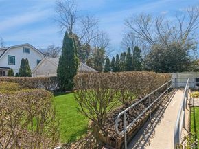 108 Hempstead Avenue, Lynbrook NY 11563