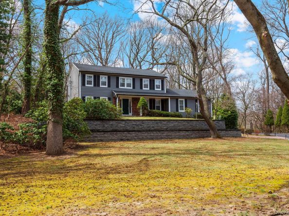 10 Old Route 25A, Northport NY 11768