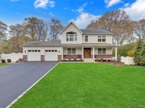 19 Oakwood Avenue, Miller Place NY 11764