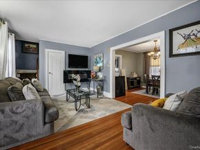 37 Cedar Road, Inwood NY 11096