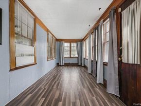 37 Cedar Road, Inwood NY 11096