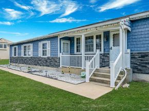 1 Whitman Drive, Medford NY 11763