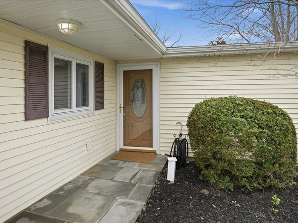 19 All Points Terrace, Holbrook NY 11741