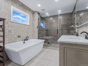 16 Kenilworth Road, Mineola NY 11501