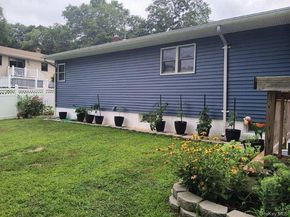 Undisclosed Address #981288, Wading River NY 11792
