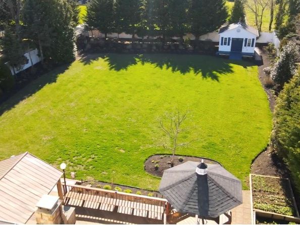 21 Tollgate Drive, East Northport NY 11731
