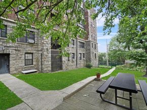 295 N Broadway 27, Yonkers NY 10701