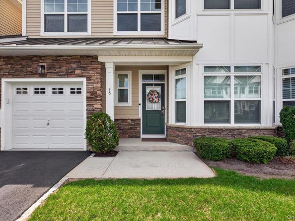 48 Bellflower Path, Smithtown NY 11787