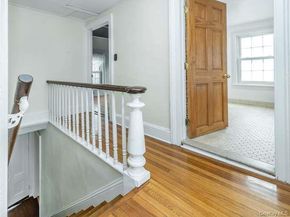 75 Grove Street, Glenwood Landing NY 11547