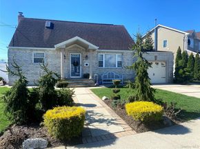 53 Lincoln Boulevard, Bethpage NY 11714