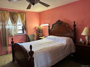 87-19 204th Street A68, Hollis NY 11423