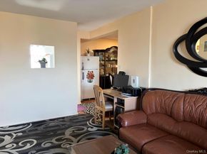 87-19 204th Street A68, Hollis NY 11423