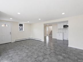 41 Madison Avenue, Amityville NY 11701