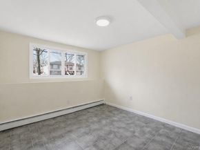 41 Madison Avenue, Amityville NY 11701