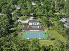 133 Old Country Road, East Quogue NY 11942