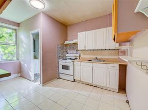 99-11 39th Avenue, Corona NY 11368