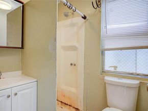 99-11 39th Avenue, Corona NY 11368