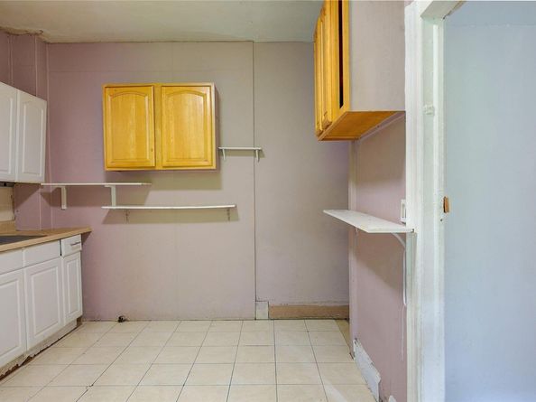 99-11 39th Avenue, Corona NY 11368