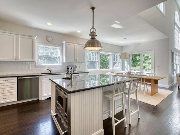 6 Ocean View Parkway, Southampton NY 11968