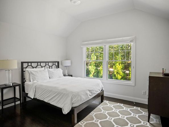 6 Ocean View Parkway, Southampton NY 11968