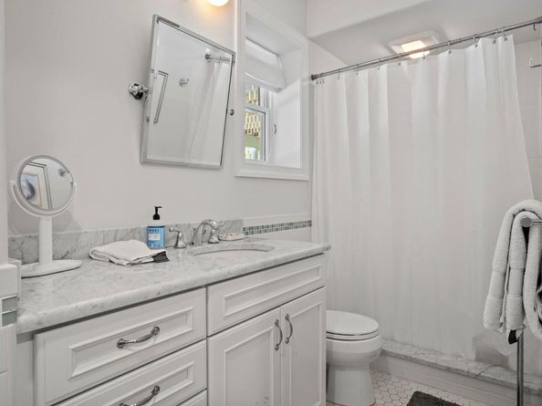 6 Ocean View Parkway, Southampton NY 11968