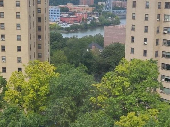 8 Fordham Hill Oval 16A, Bronx NY 10468