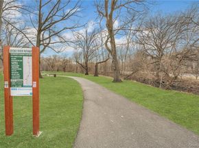 280 Bronxville Road 9B, Bronxville NY 10708