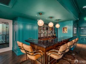 425 1st Street 3703, San Francisco CA 94105
