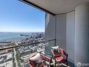 425 1st Street 3703, San Francisco CA 94105