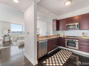 425 1st Street 3703, San Francisco CA 94105