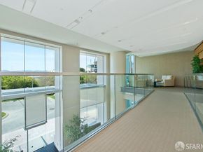 425 1st Street 3703, San Francisco CA 94105