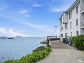 5 Admiral Drive F412, Emeryville CA 94608