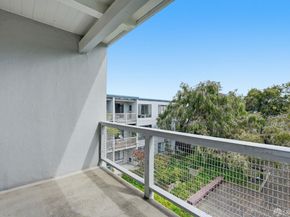 5 Admiral Drive F412, Emeryville CA 94608