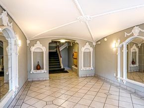 2490 Greenwich Street, San Francisco CA 94123