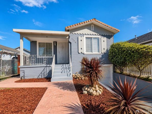 1224 83rd Avenue, Oakland CA 94132