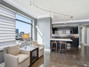 88 East San Fernando Street 1002, San Jose CA 95113