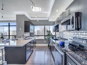 88 East San Fernando Street 1002, San Jose CA 95113