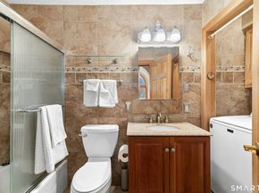 9-A Obtuse Rocks Road, Brookfield CT 06804