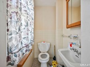 533 Wayne Street, Bridgeport CT 06606