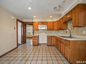 533 Wayne Street, Bridgeport CT 06606