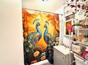 185 Grandview Avenue, Bridgeport CT 06606