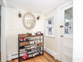 7 Rowland Place, Westport CT 06880
