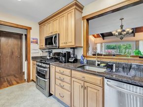 87 Creek Lane A, Stratford CT 06614