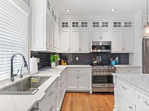 127 Spruce Street 127, Fairfield CT 06890