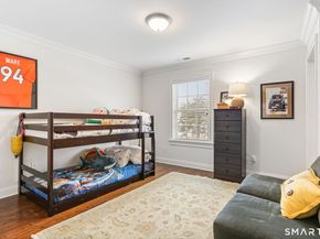 127 Spruce Street 127, Fairfield CT 06890