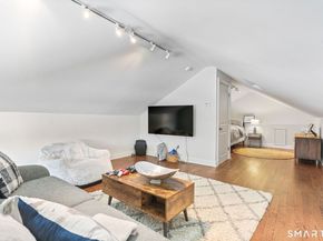 127 Spruce Street 127, Fairfield CT 06890