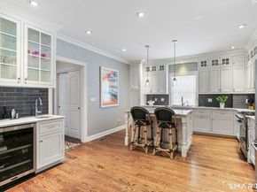 127 Spruce Street 127, Fairfield CT 06890