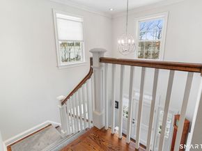 127 Spruce Street 127, Fairfield CT 06890